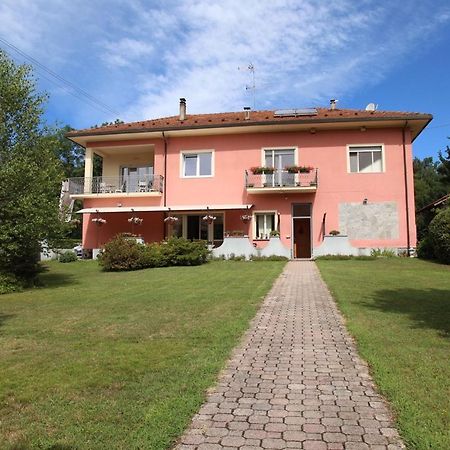 La Rosa Tra I Laghi B&B Meina Exteriör bild